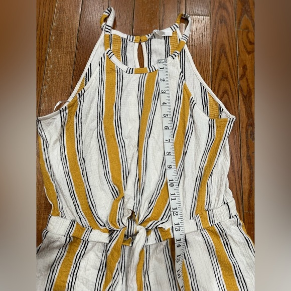 Love Tree Mustard and White Striped Top - Picture 5 of 11
